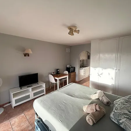 Acevino Solimar Apartment